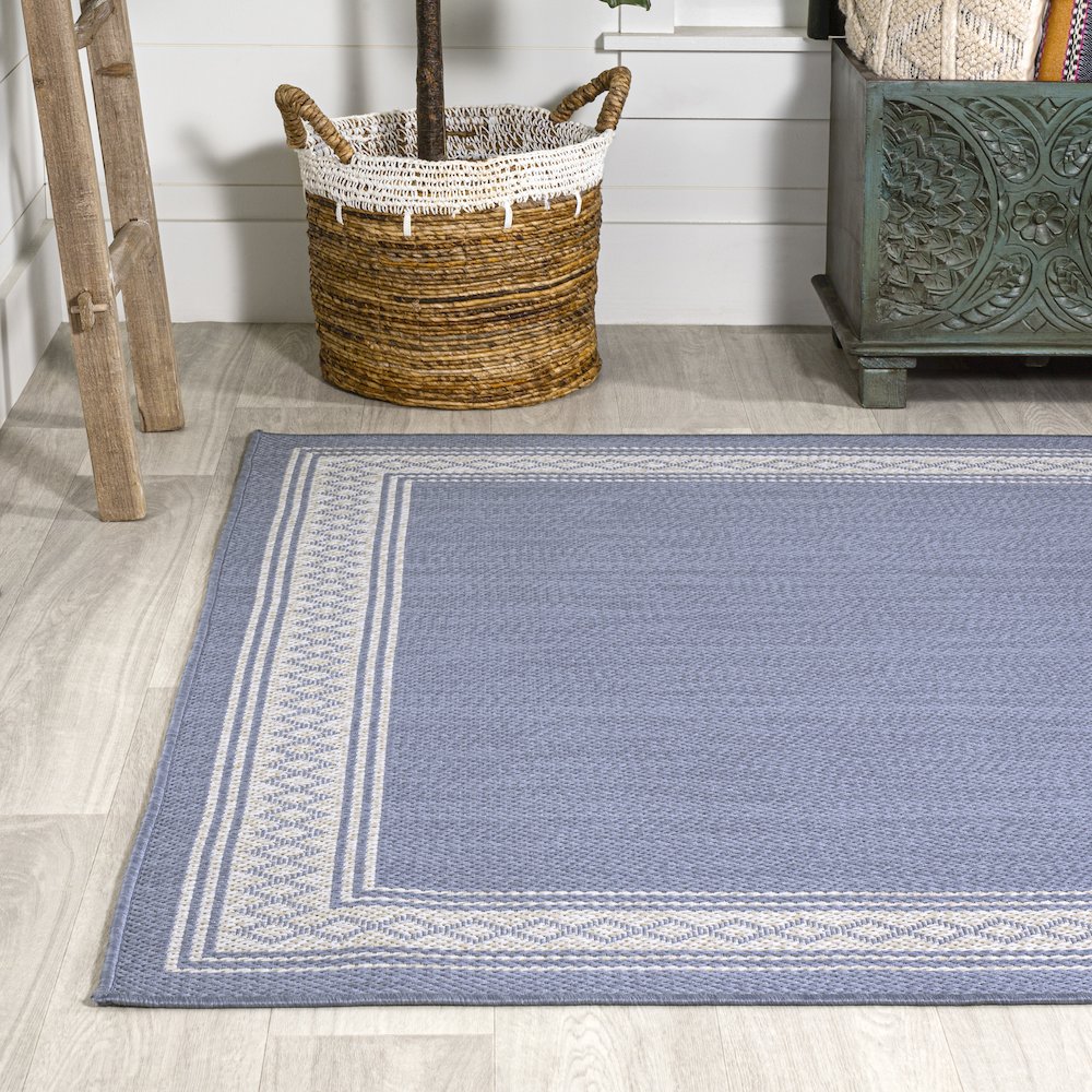 Lucia Classic Diamond Border Indoor/Outdoor Area Rug