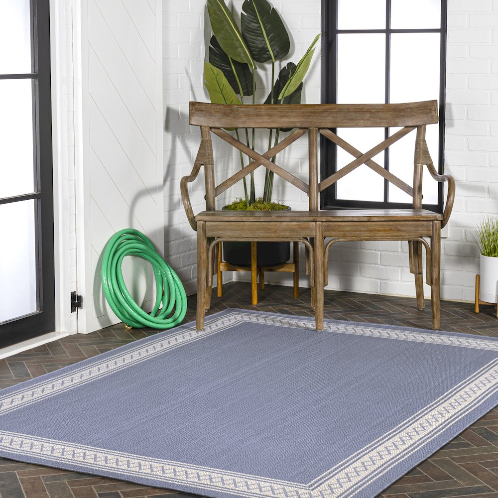 Lucia Classic Diamond Border Indoor/Outdoor Area Rug