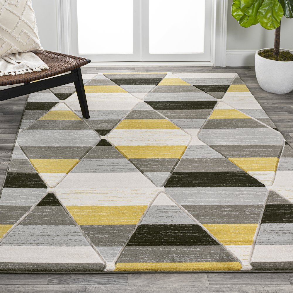 Kehoe Retro Diamonds Geometric Area Rug