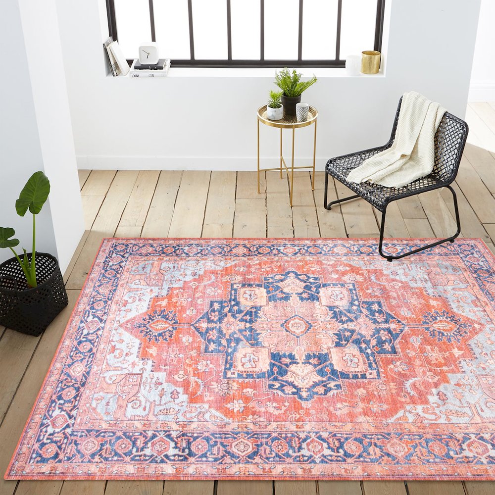 Maris Ornate Medallion Washable Indoor/Outdoor Area Rug