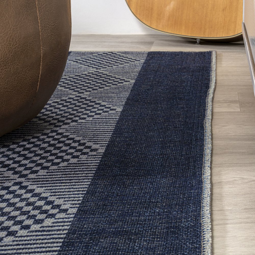 Nautisk Trellis Stripe Machine Washable Area Rug