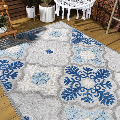 Cassis Ornate Ogee Trellis High-Low Indoor/Outdoor Area Rug