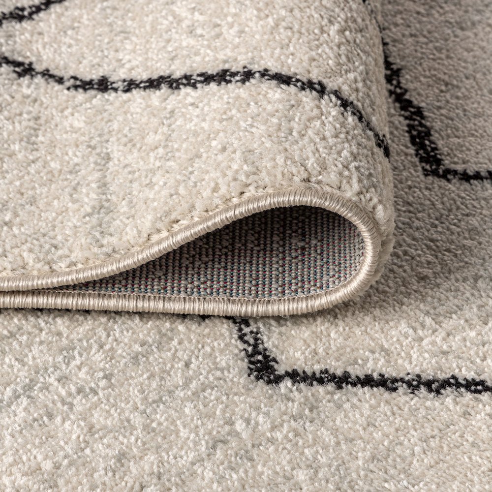 Alia Moroccan Beni Souk Area Rug