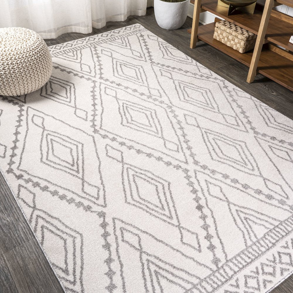 Rih Moroccan Style Diamond Area Rug