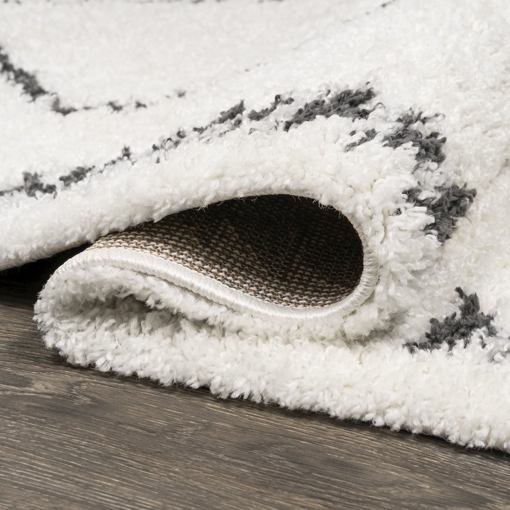 Calvia Moroccan Diamond Shag Area Rug