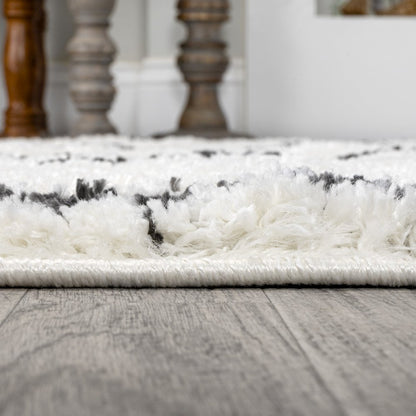 Calvia Moroccan Diamond Shag Area Rug