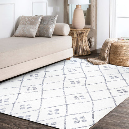 Izil Moroccan Geometric Diamond Area Rug
