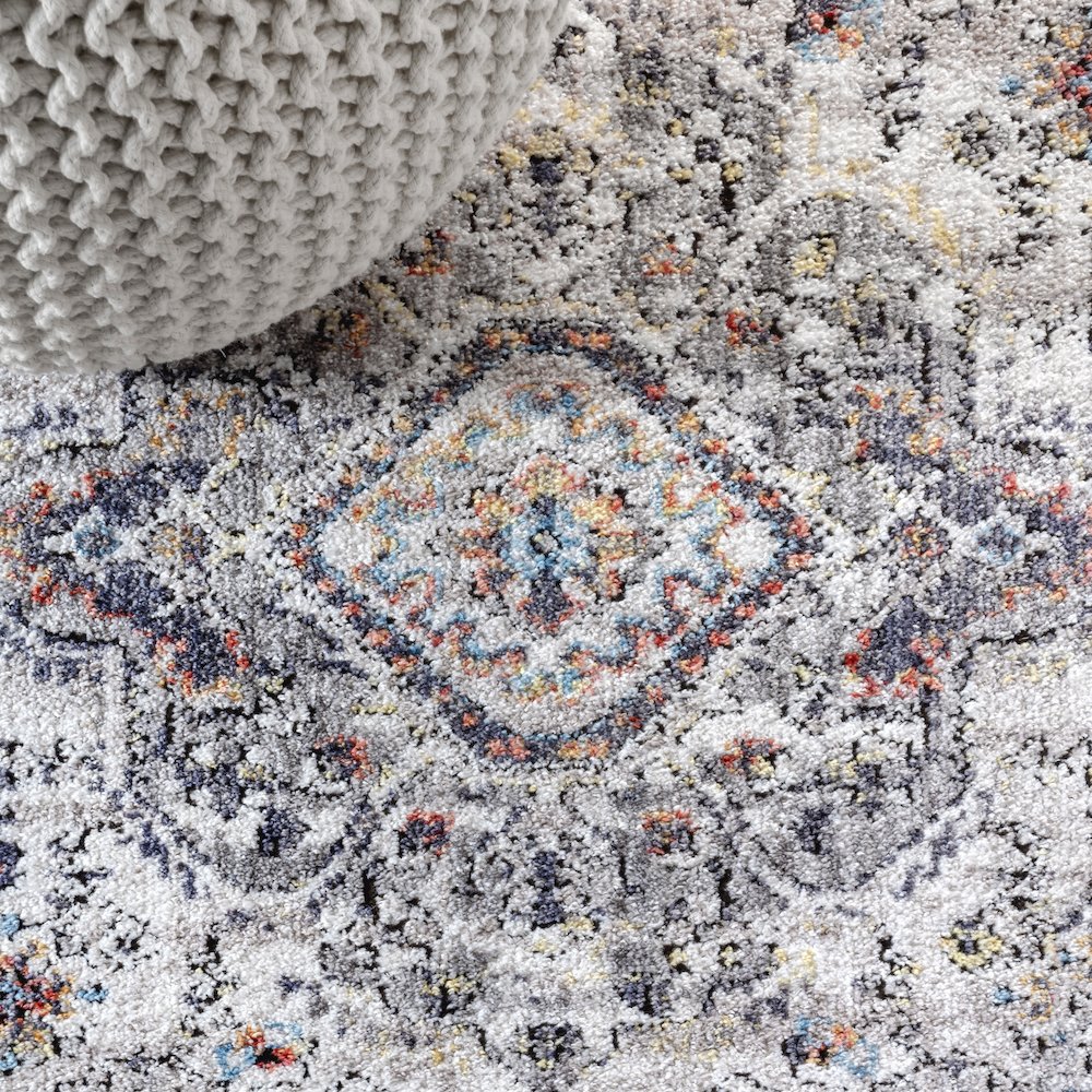 Kesan Vintage Medallion Area Rug