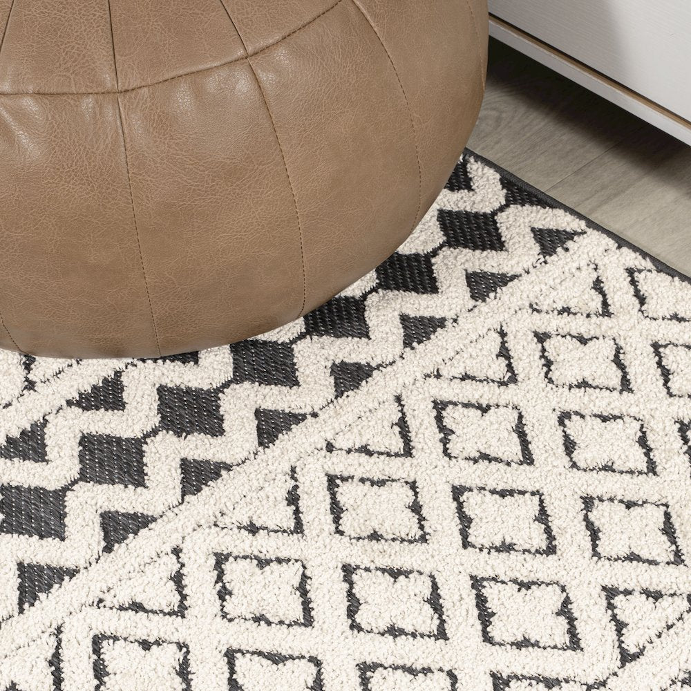Ormond High-Low Modern Trellis Geometric Area Rug