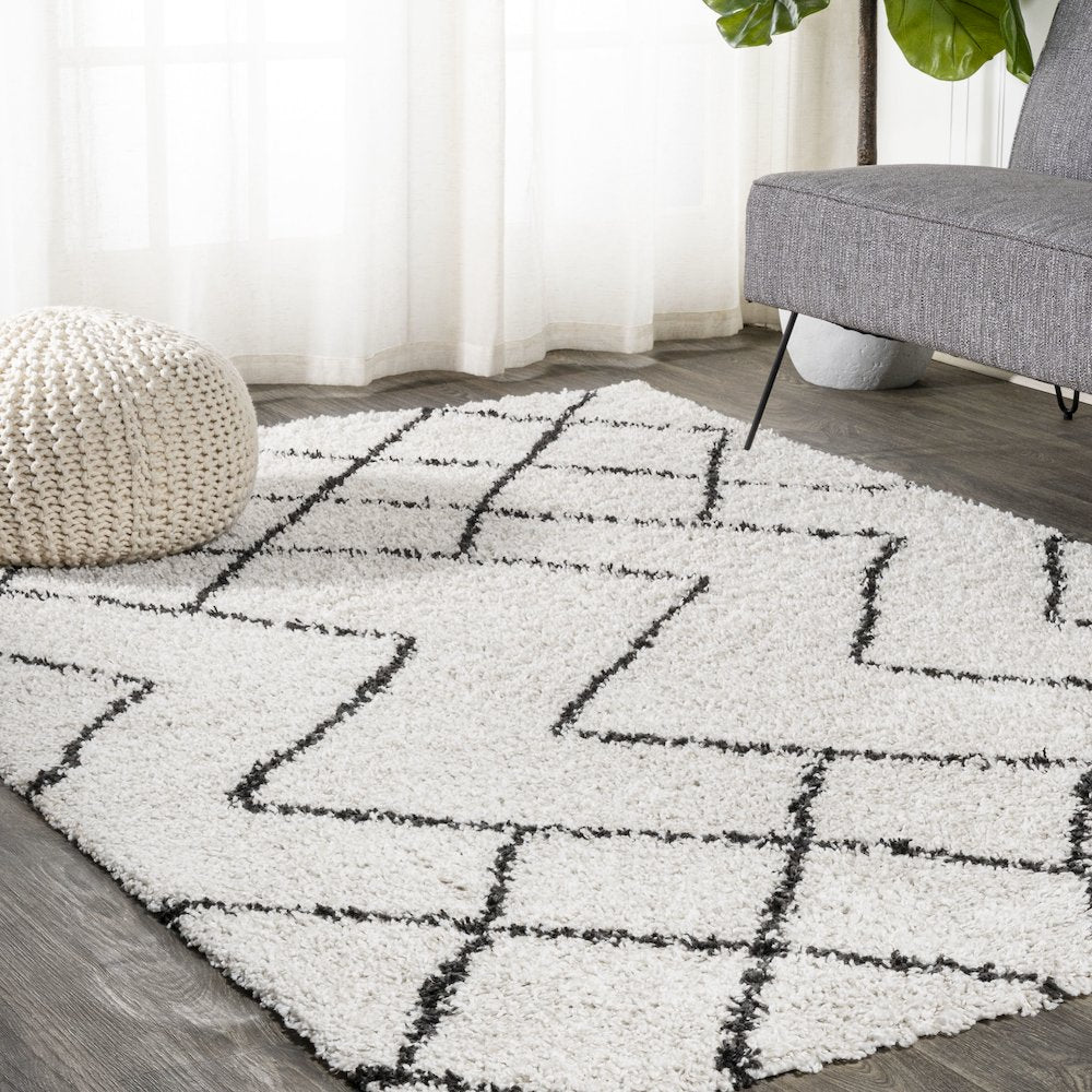 Inca Moroccan Diamond Shag Area Rug