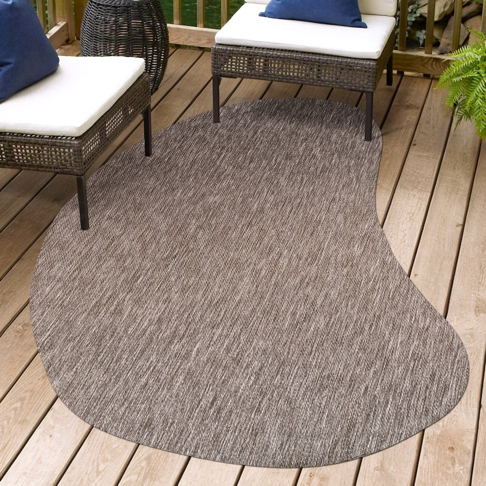 Evan Modern Rustic Organic CurveIndoor/Outdoor Shaped  Rug