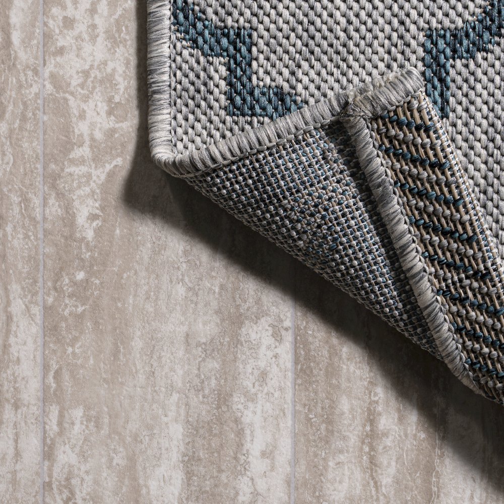 Arabesque Ogee Trellis Indoor/Outdoor Area Rug