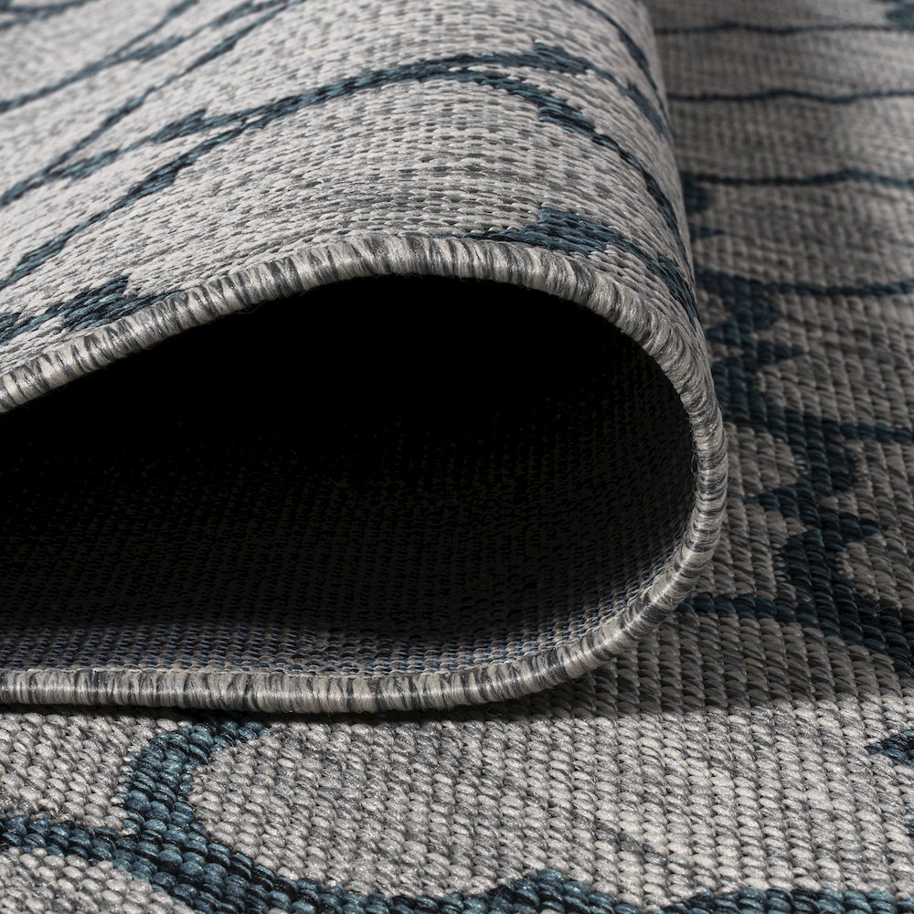 Arabesque Ogee Trellis Indoor/Outdoor Area Rug