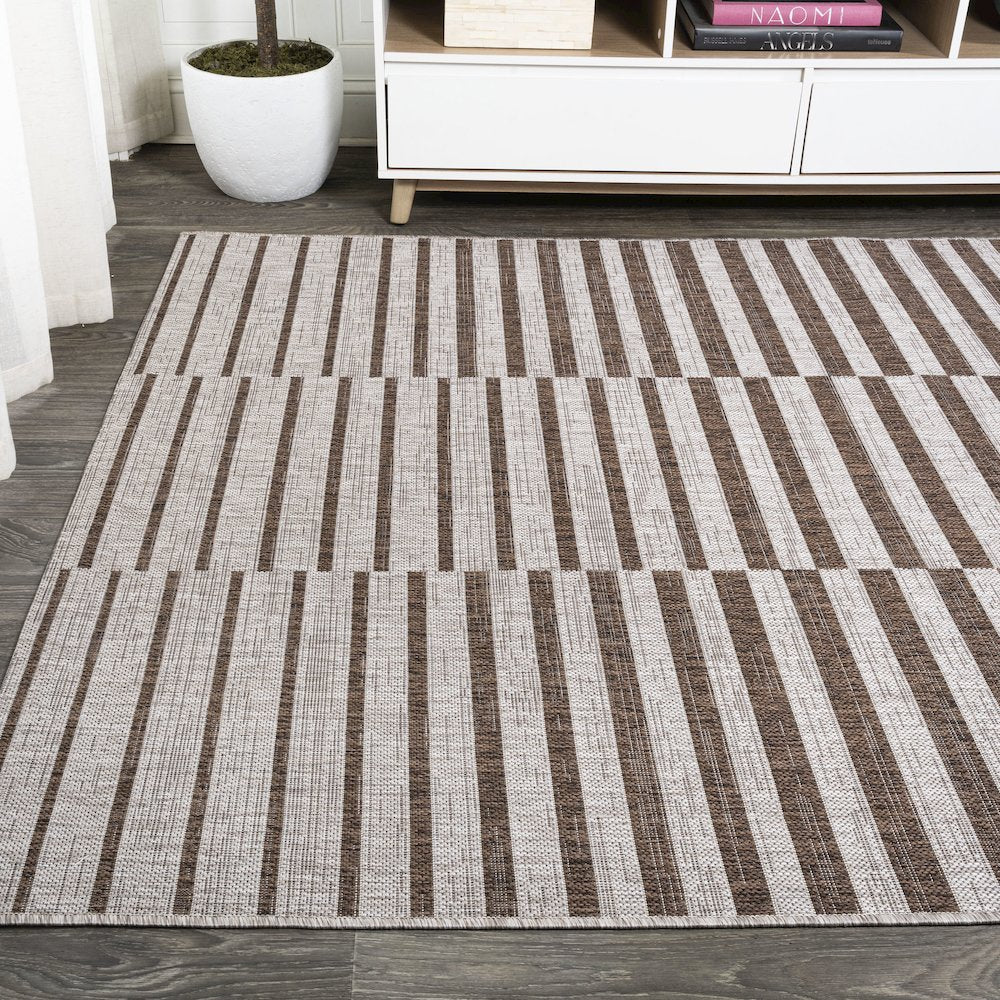 Sukie Modern Offset Stripe Indoor/Outdoor Area Rug