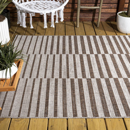Sukie Modern Offset Stripe Indoor/Outdoor Area Rug