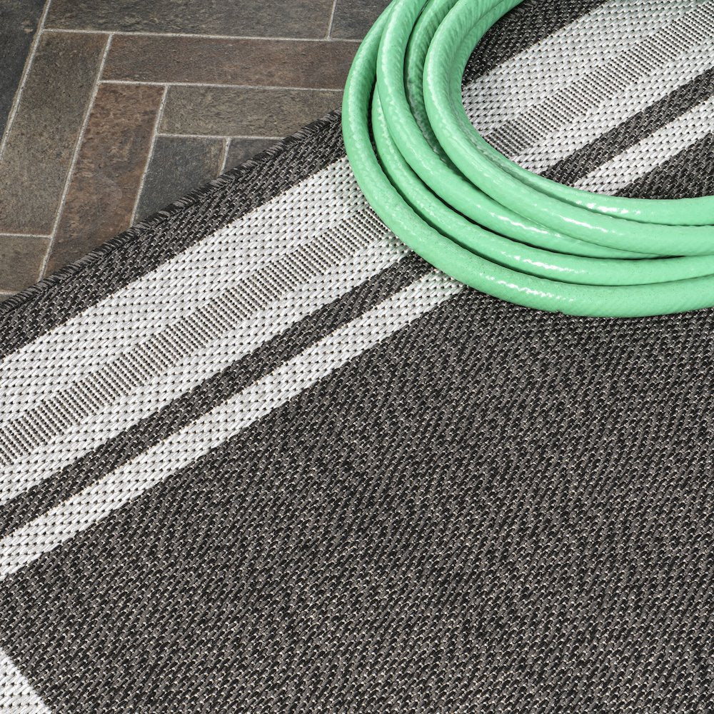 James Modern Border Stripe Indoor/Outdoor Area Rug