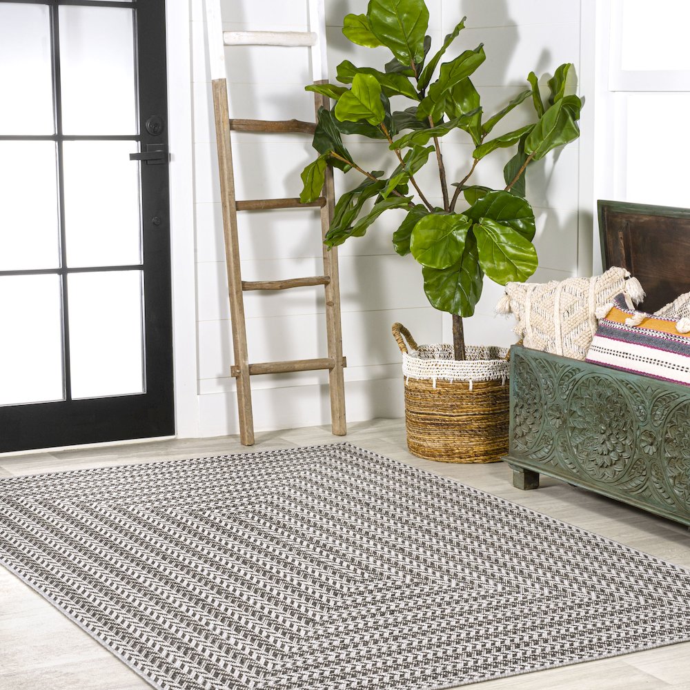 Chevron Modern Concentric Squares Indoor/Outdoor Area Rug