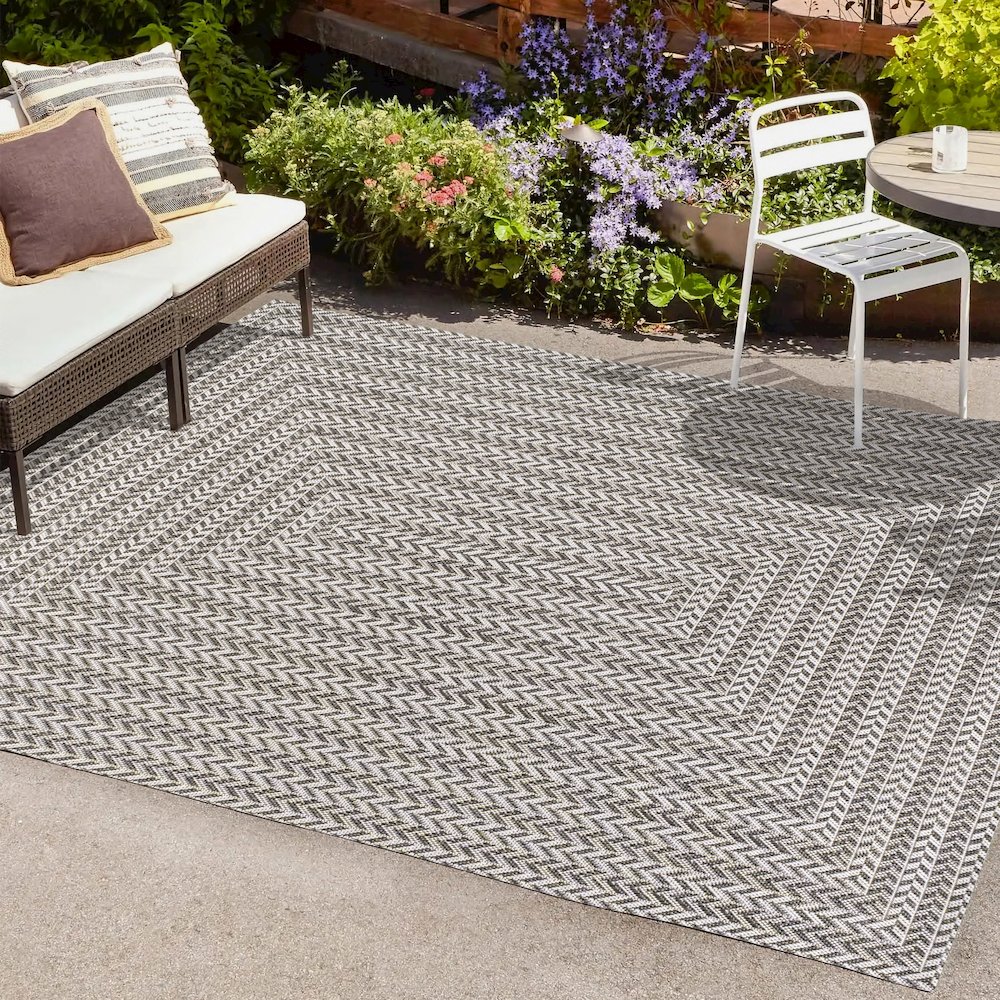 Chevron Modern Concentric Squares Indoor/Outdoor Area Rug