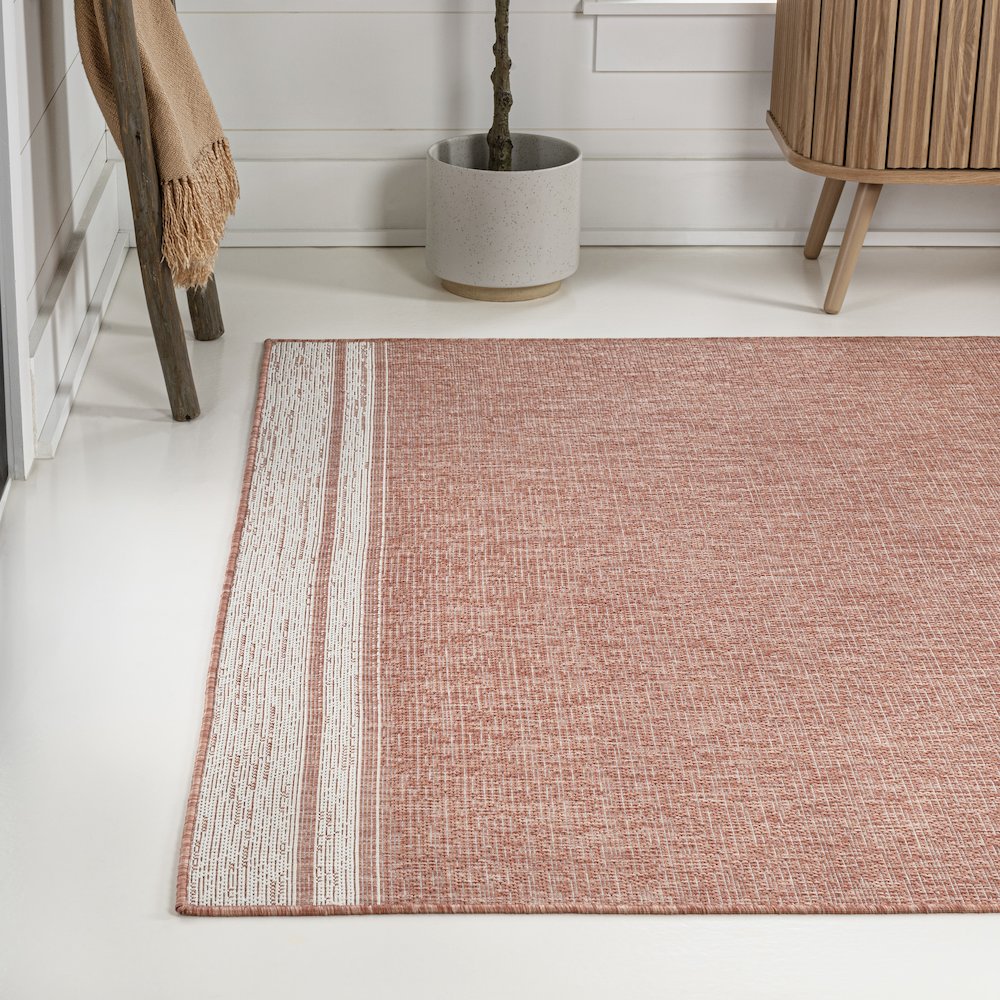 Alda Modern Minimalist Mingled Solid Indoor/Outdoor Area Rug