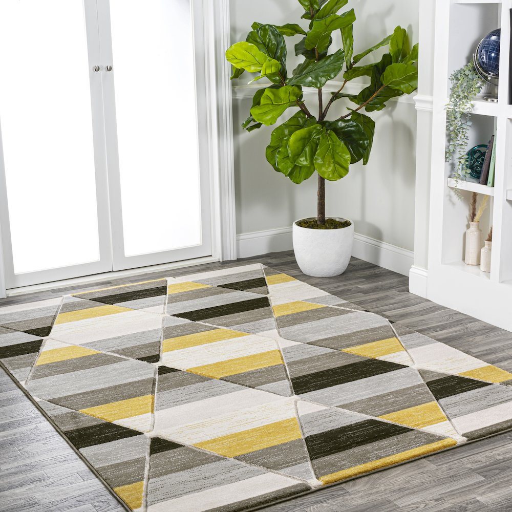Kehoe Retro Diamonds Geometric Area Rug