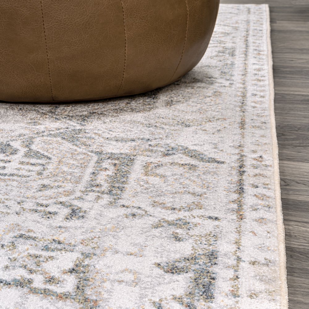 Edith Distressed Medallion Low-Pile Machine-Washable Area Rug