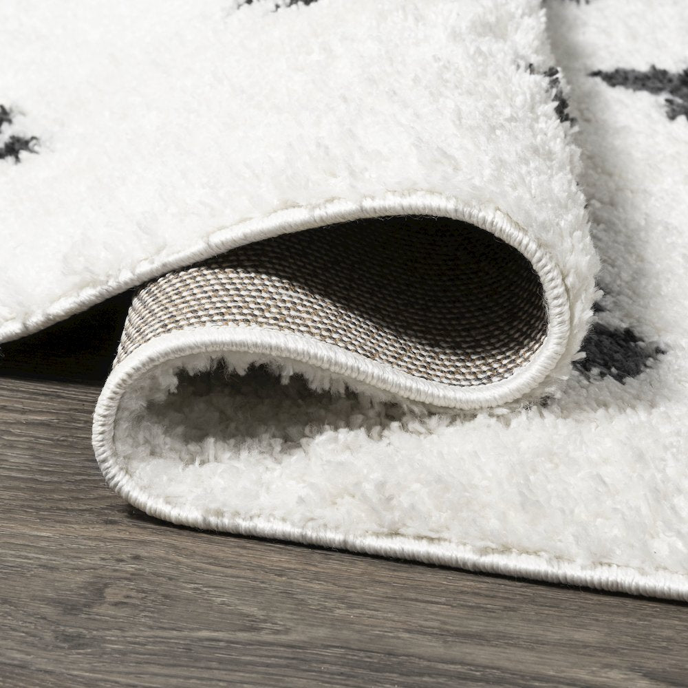 Cristo Berber Geometric Shag Area Rug