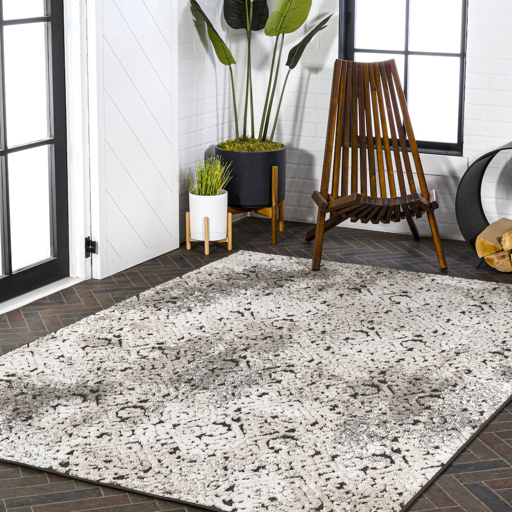 Duenas High-Low Shabby Damask Area Rug