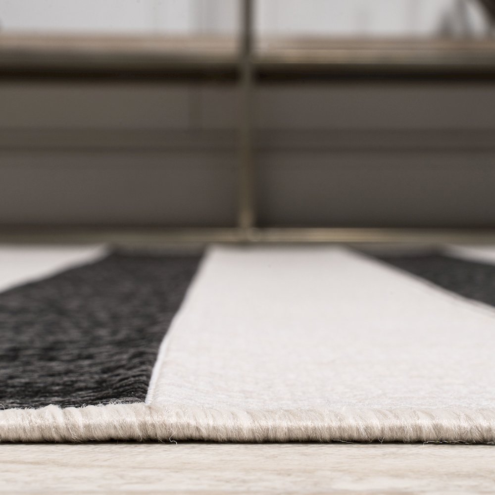 Aveiro Wide Stripe Indoor/Outdoor Area Rug