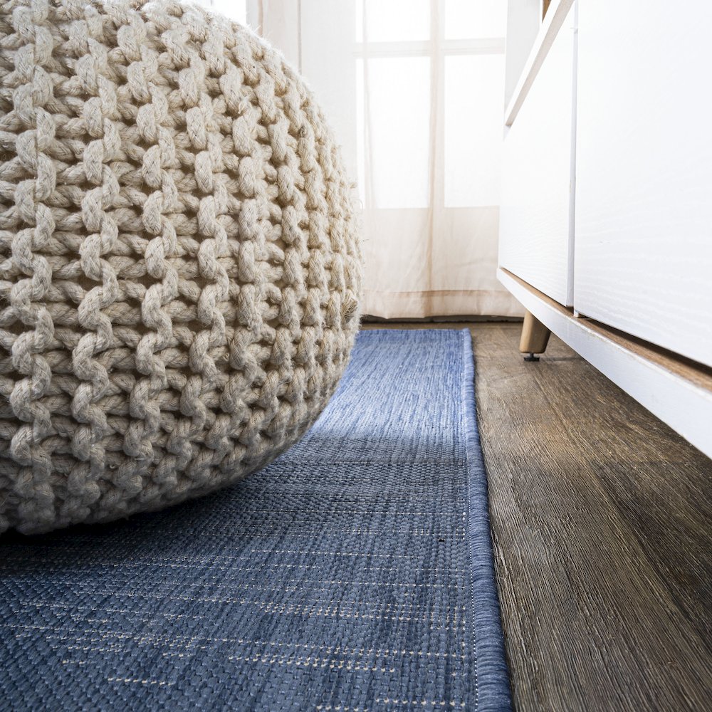 Tavira Modern Strie Indoor/Outdoor Area Rug