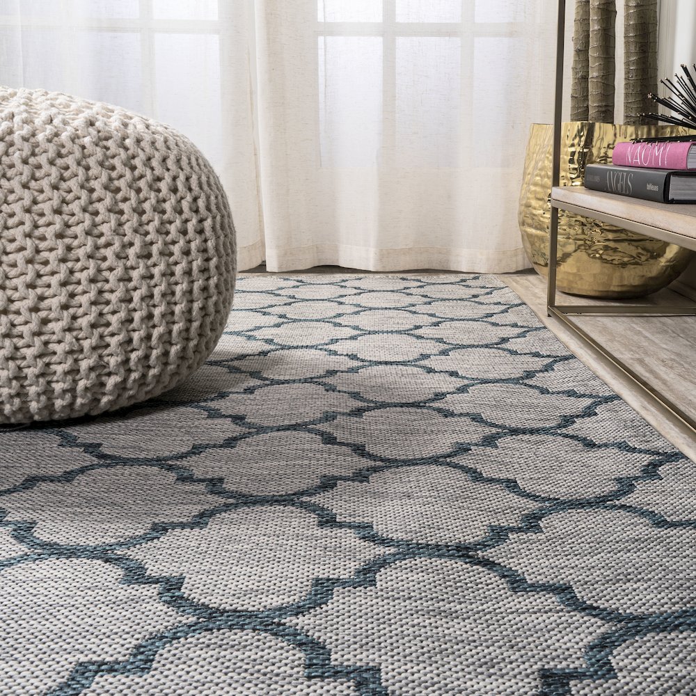 Arabesque Ogee Trellis Indoor/Outdoor Area Rug