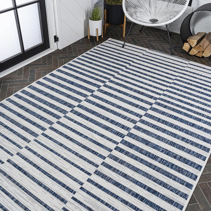 Sukie Modern Offset Stripe Indoor/Outdoor Area Rug