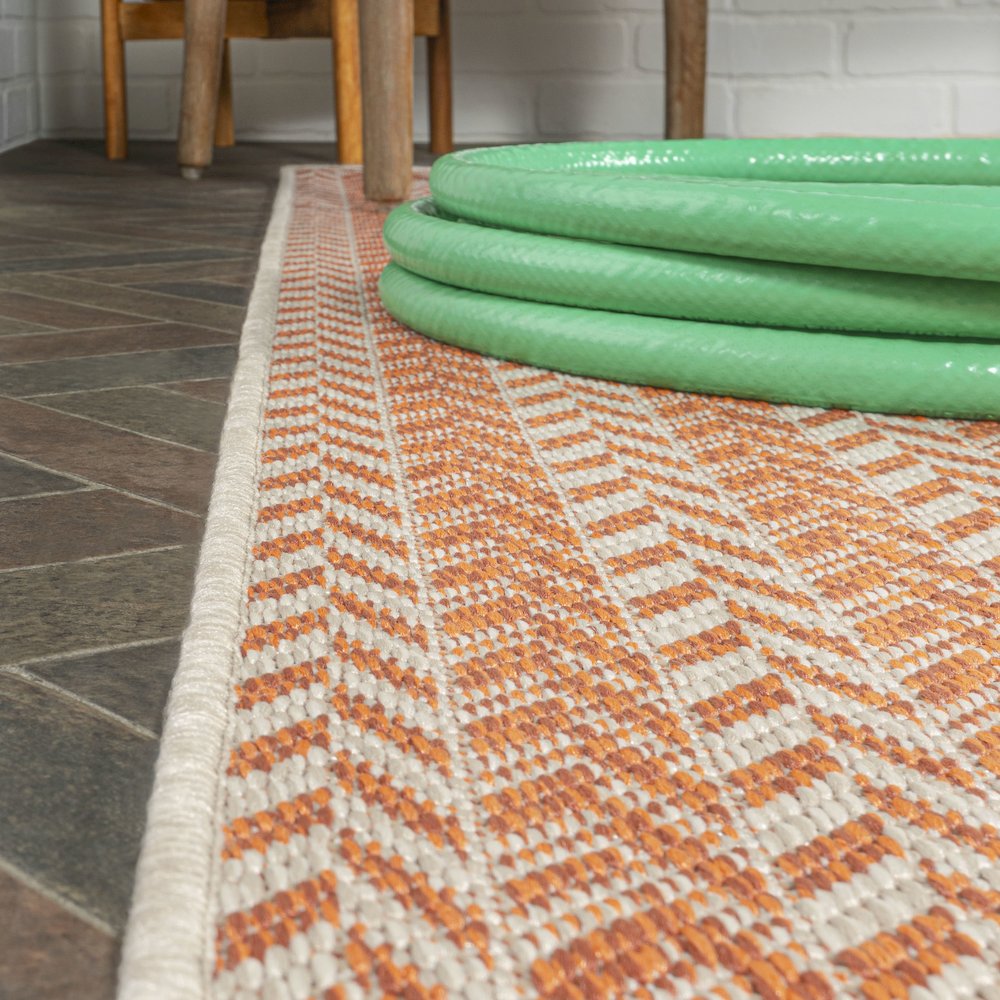 Chevron Modern Concentric Squares Indoor/Outdoor Area Rug