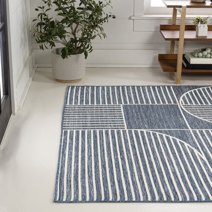 Geometric Lines Reversible Machine-Washable Indoor/Outdoor Area Rug