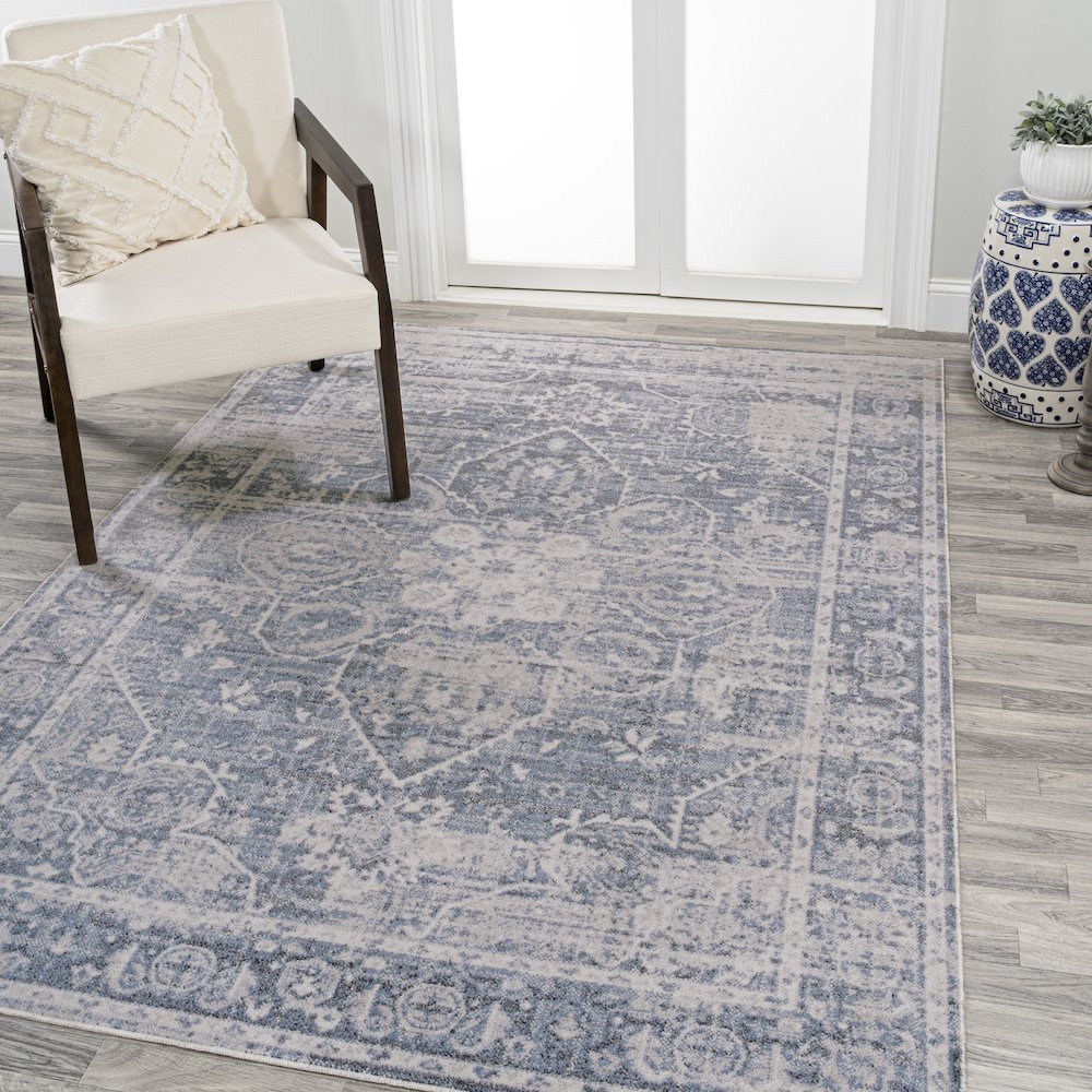 Shaii Global Medallion Low-Pile Machine-Washable Area Rug