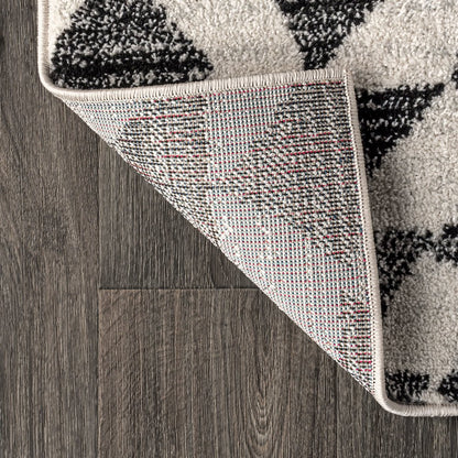 Aisha Moroccan Triangle Geometric Area Rug