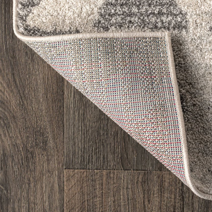 Aisha Moroccan Triangle Geometric Area Rug
