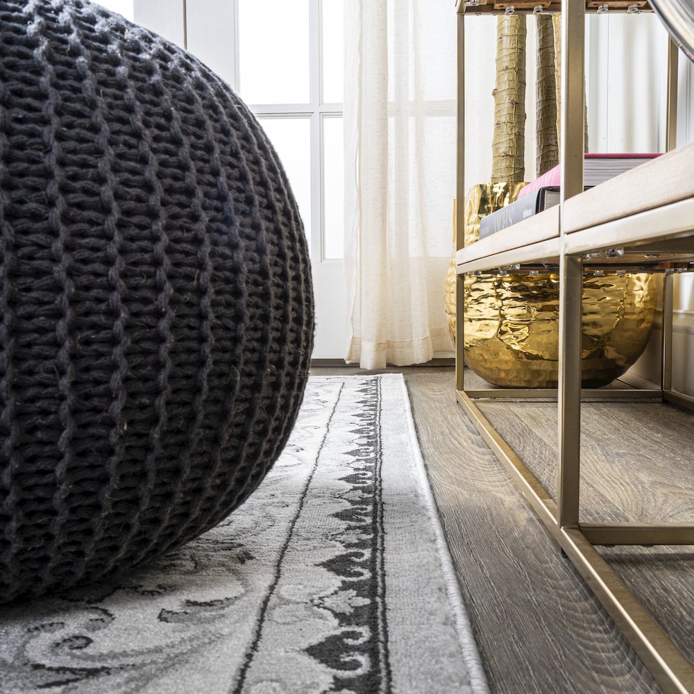 Acanthus French Border Area Rug