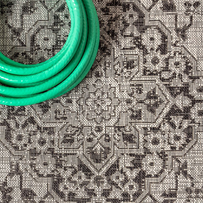 Rozetta Boho Medallion Textured Weave Indoor/Outdoor Area Rug