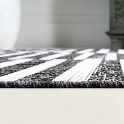 Sukie Modern Offset Stripe Indoor/Outdoor Area Rug