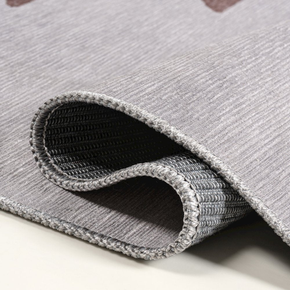 Chayton Minimalist Geometric Machine-Washable Area Rug