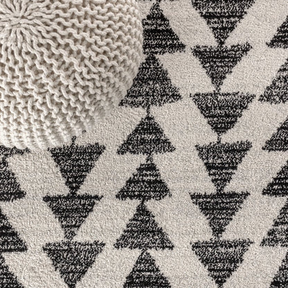 Aisha Moroccan Triangle Geometric Runner Rug