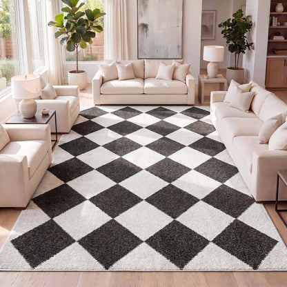 Draper Classic Geometric Diamond Pattern Area Rug