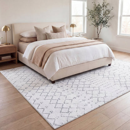 Leila Moroccan Diamond Trellis Ivory/Gray Area Rug