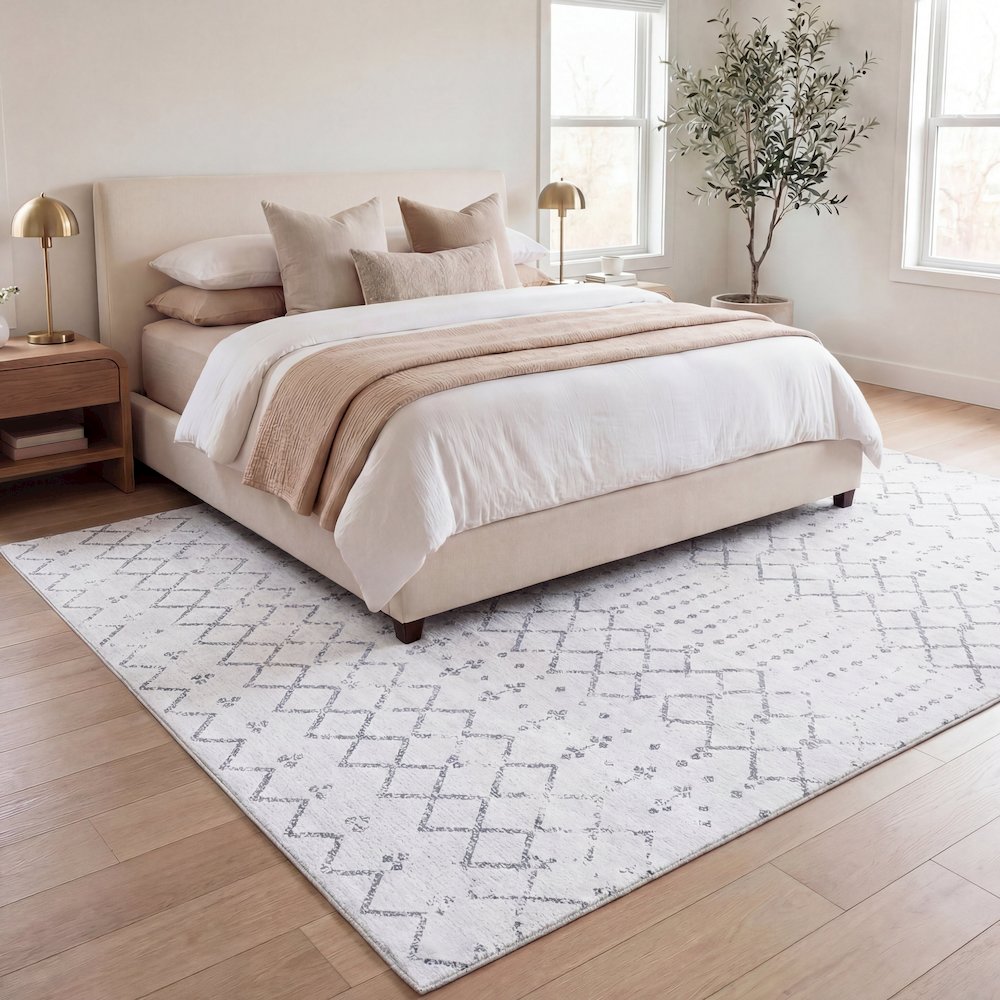 Leila Moroccan Diamond Trellis Ivory/Gray Area Rug