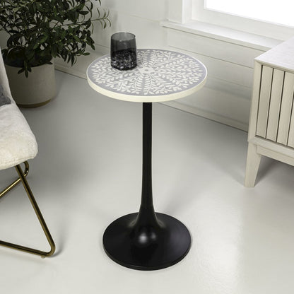 Nysha 25" Bohemian Round Accent Side Table