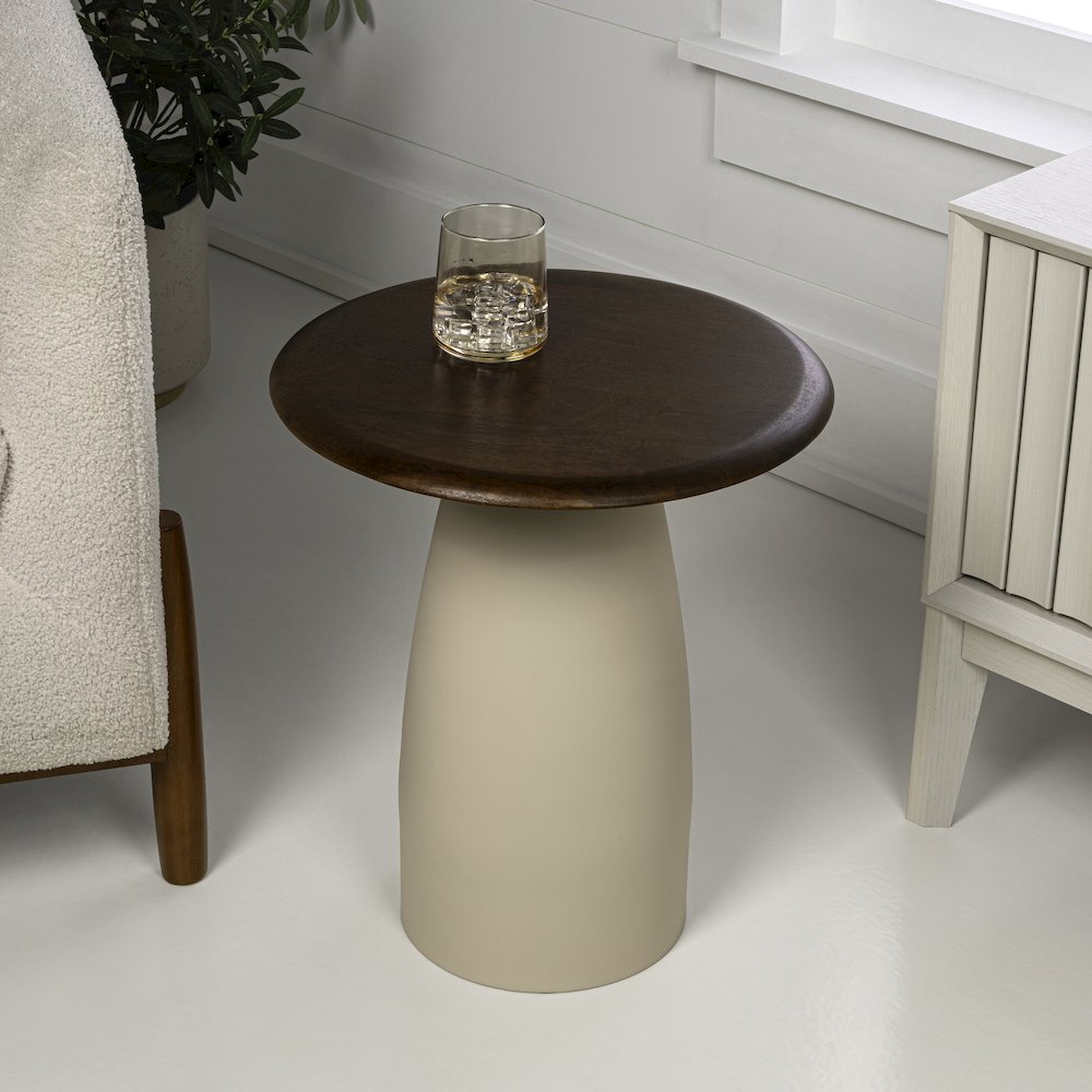 Otto 18" Modern Round End Table