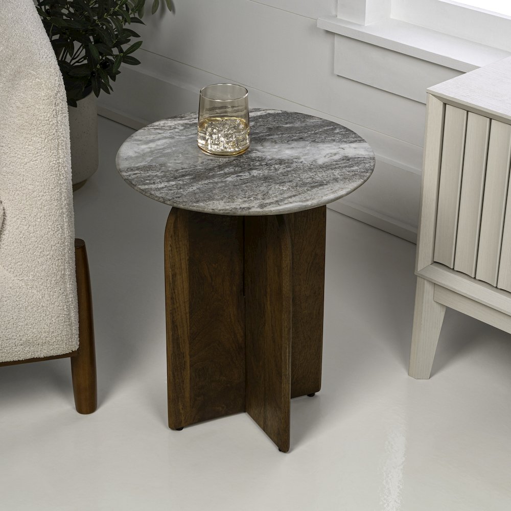 Naomi 18" Mid-Century Round End Table