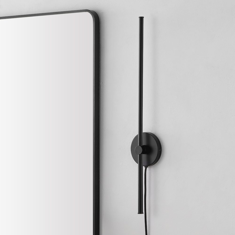 Minimalist Iron Adjustable Bar Integrated Led Plug-In Sconce