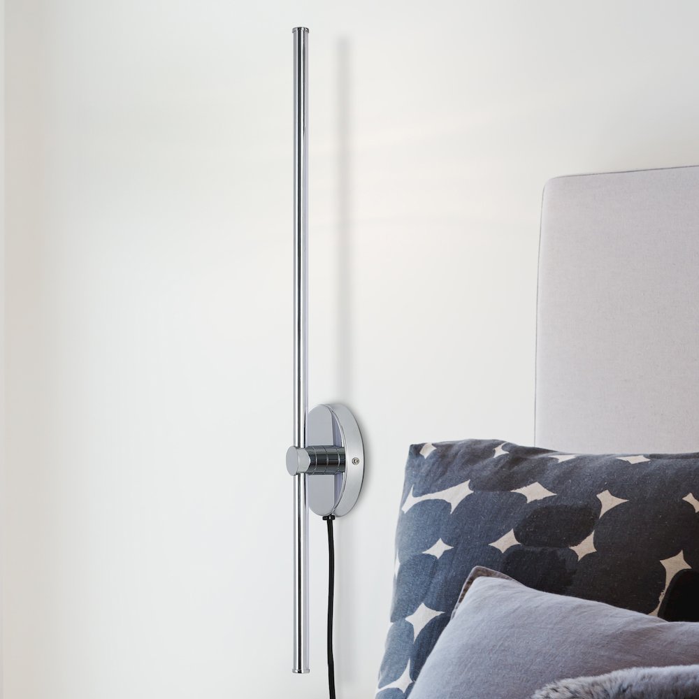 Minimalist Iron Adjustable Bar Integrated Led Plug-In Sconce