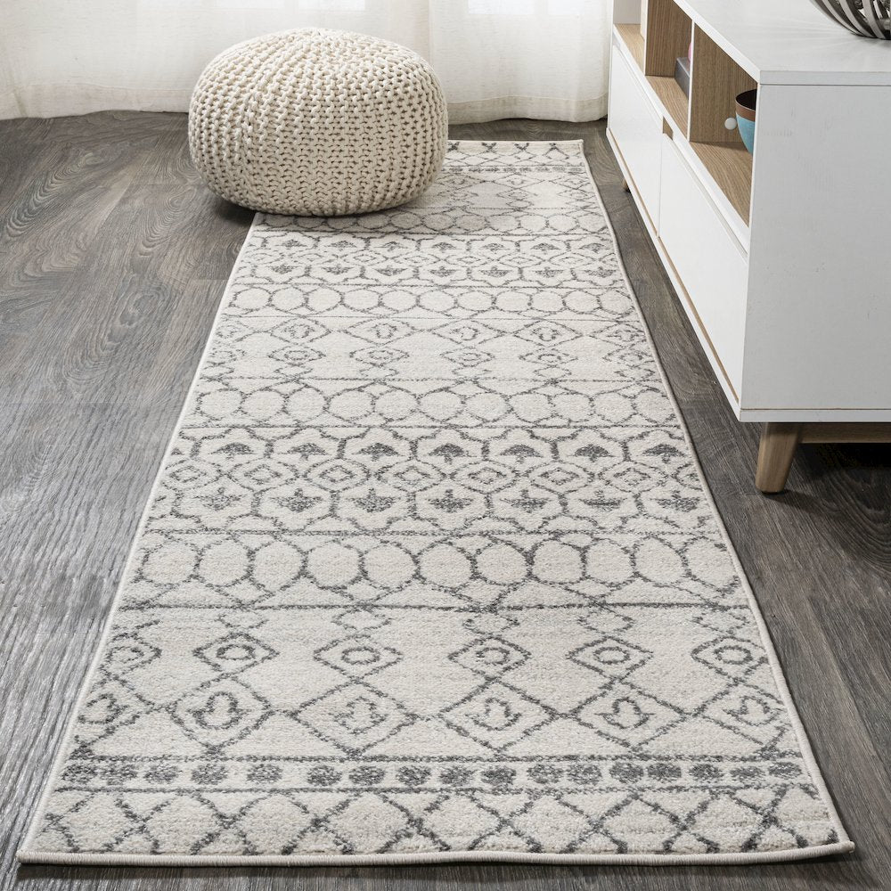 Izil Moroccan Beni Souk Area Rug